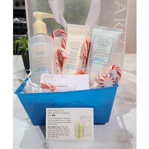 Holiday Value Pack, Satin Hands Mary Kay